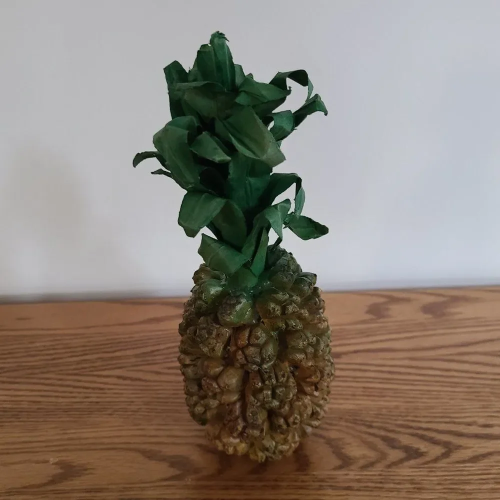 Faux Pineapple Shabby Chic Retro Welcome Hospitality Décor Vintage